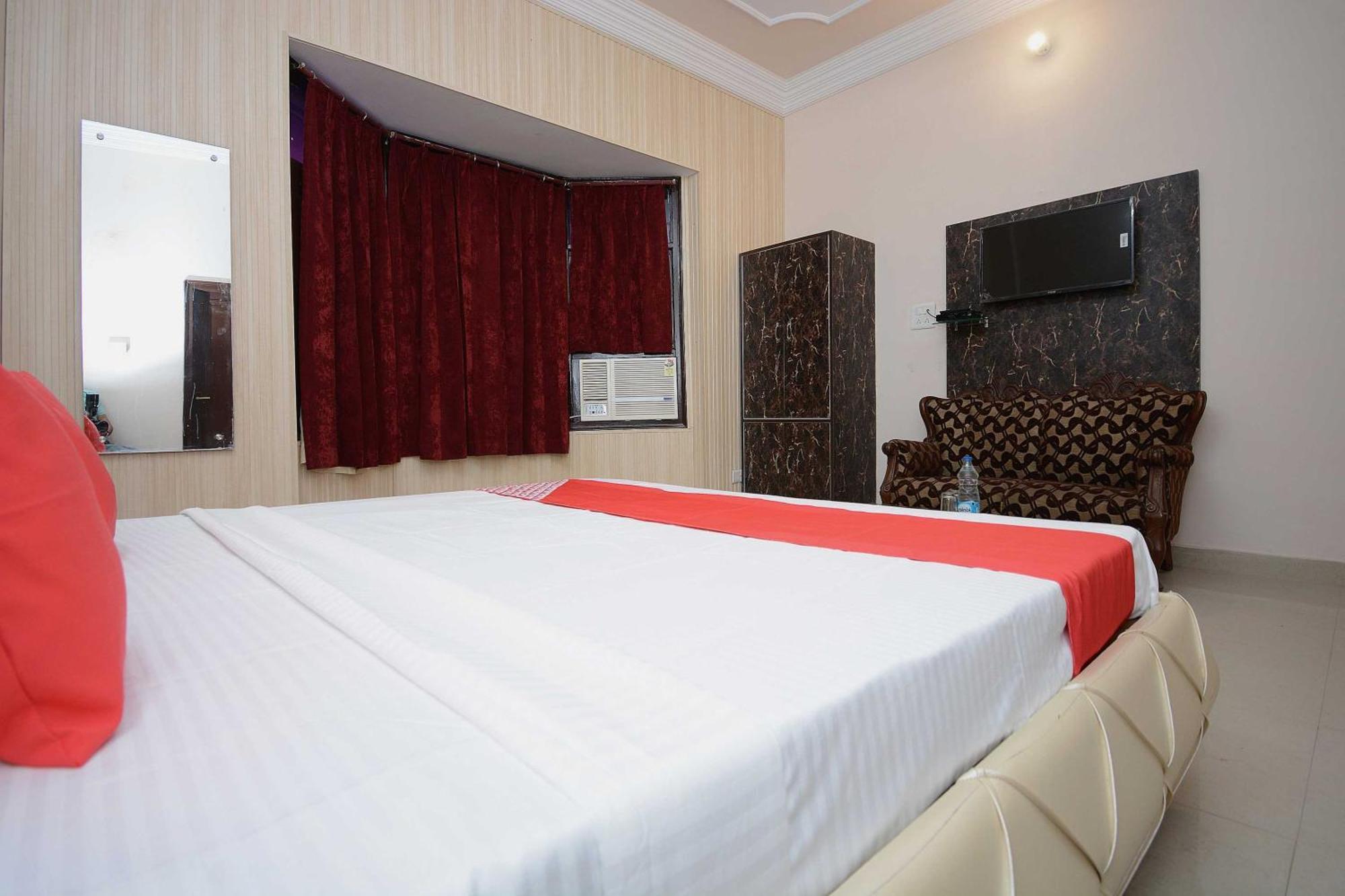 Hotel Asia Palace Pathānkot Extérieur photo