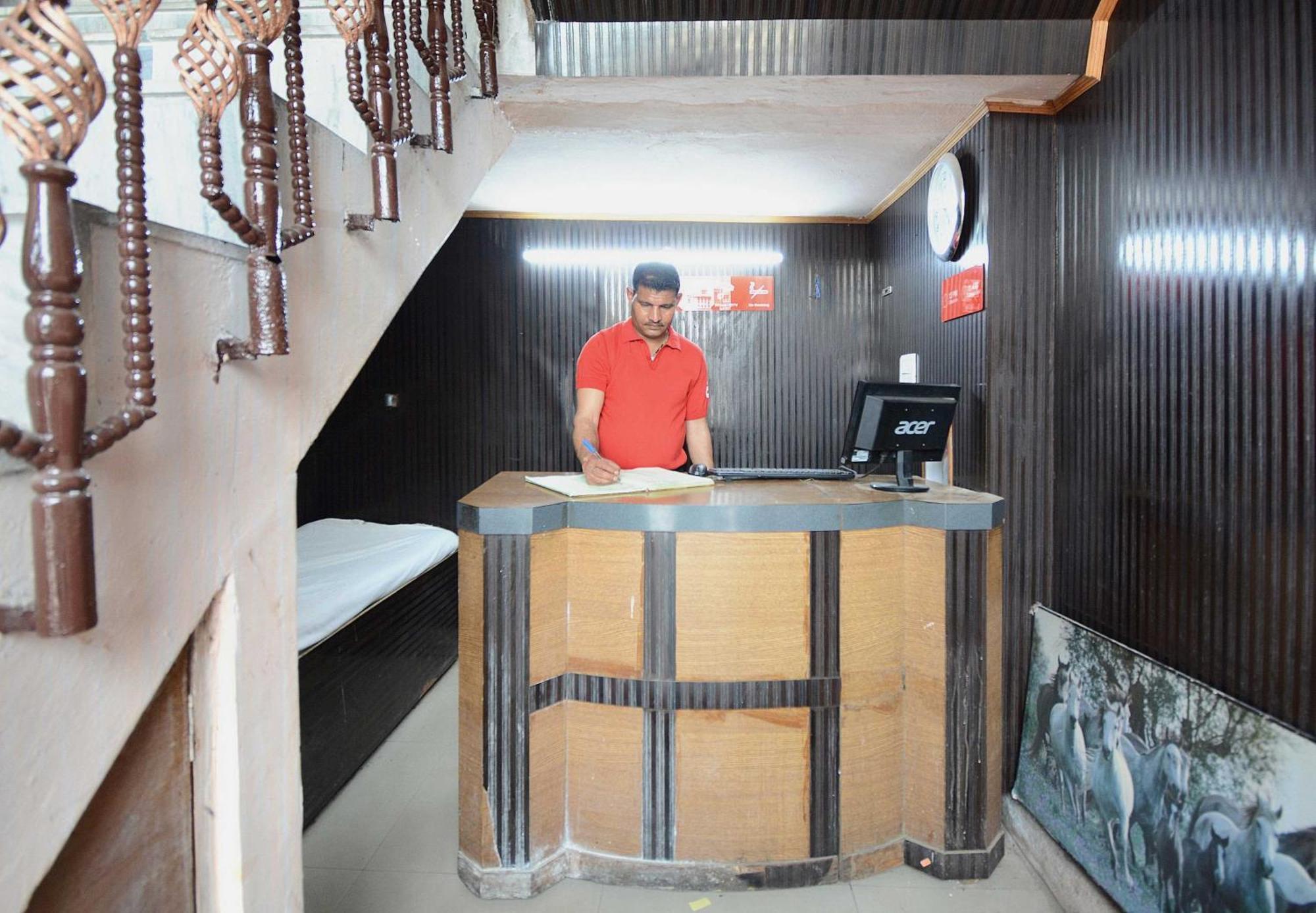 Hotel Asia Palace Pathānkot Extérieur photo