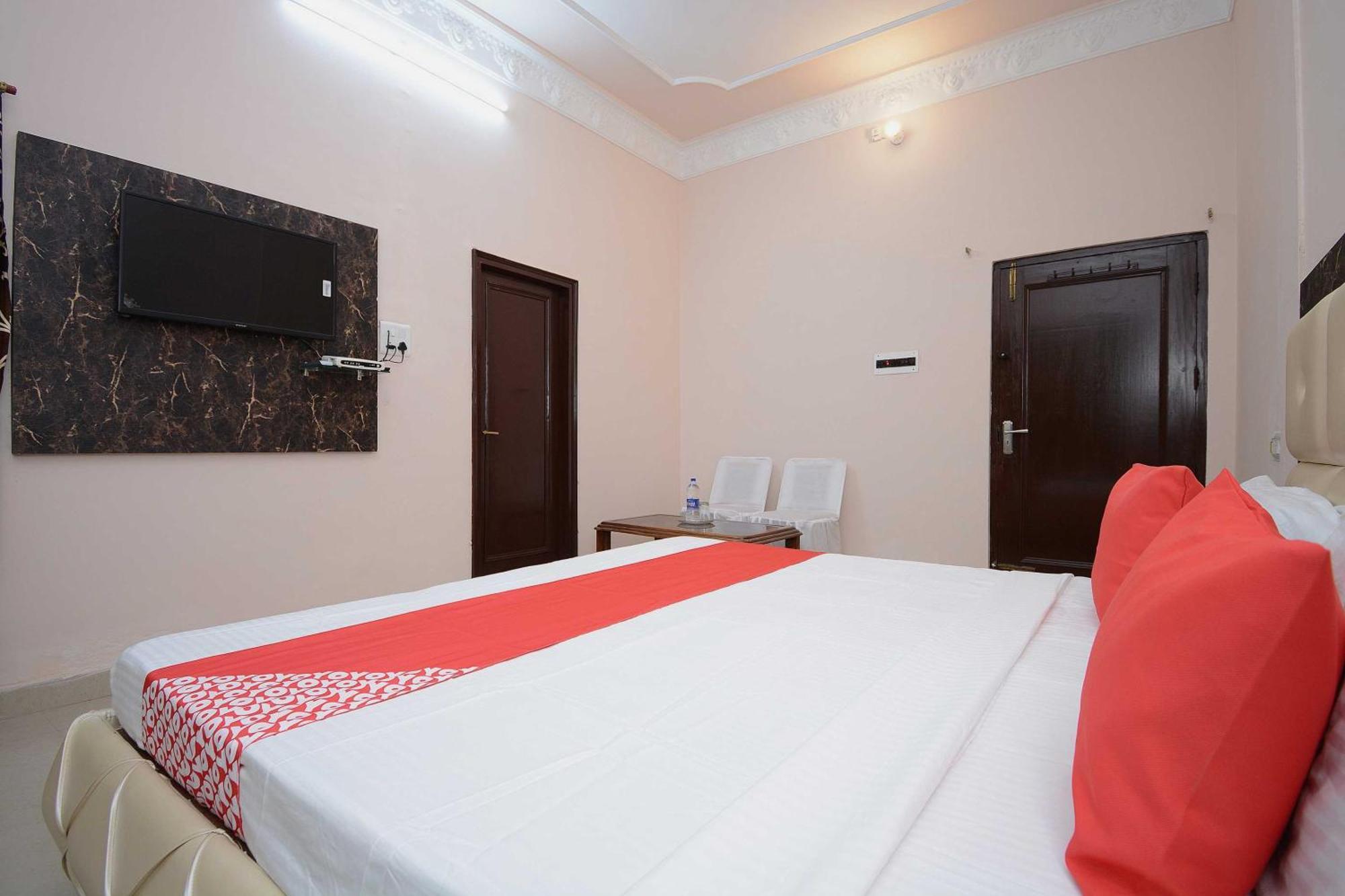 Hotel Asia Palace Pathānkot Extérieur photo