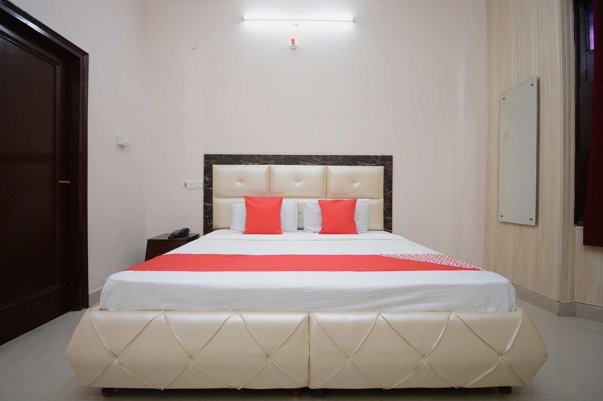 Hotel Asia Palace Pathānkot Extérieur photo