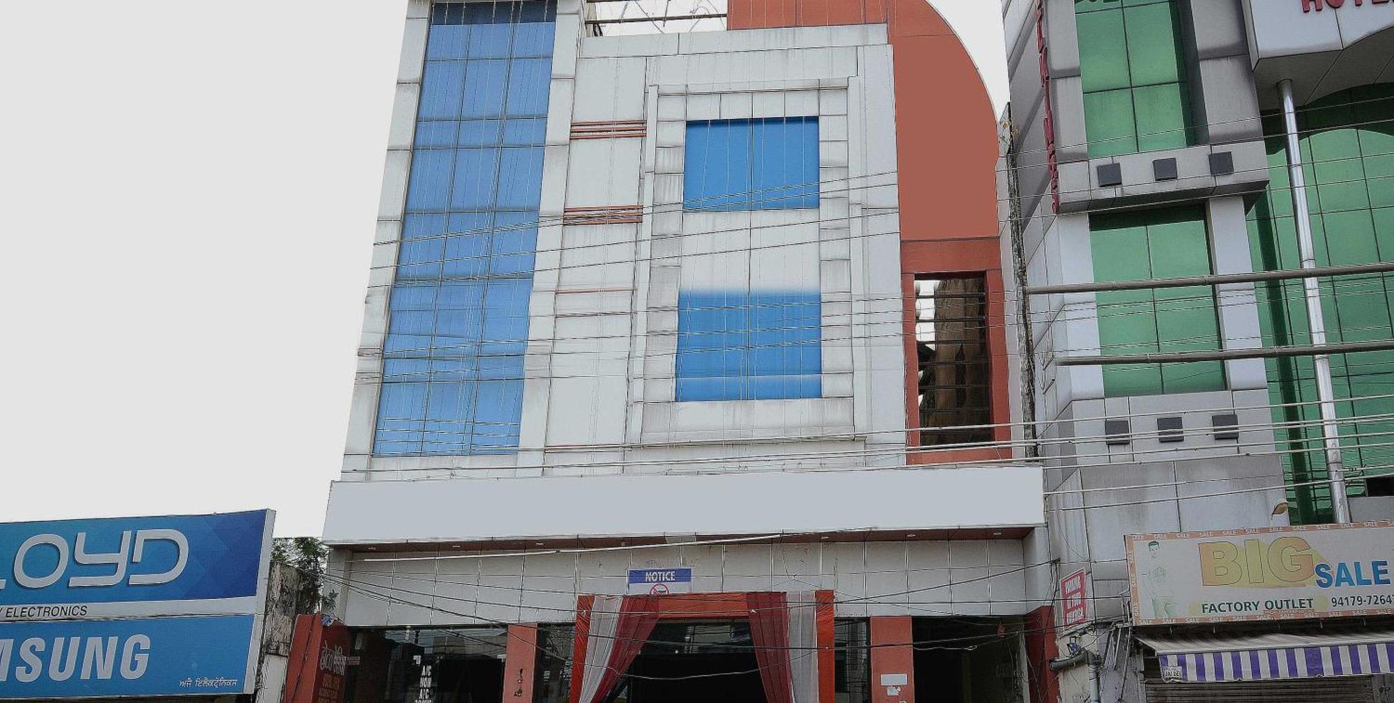 Hotel Asia Palace Pathānkot Extérieur photo