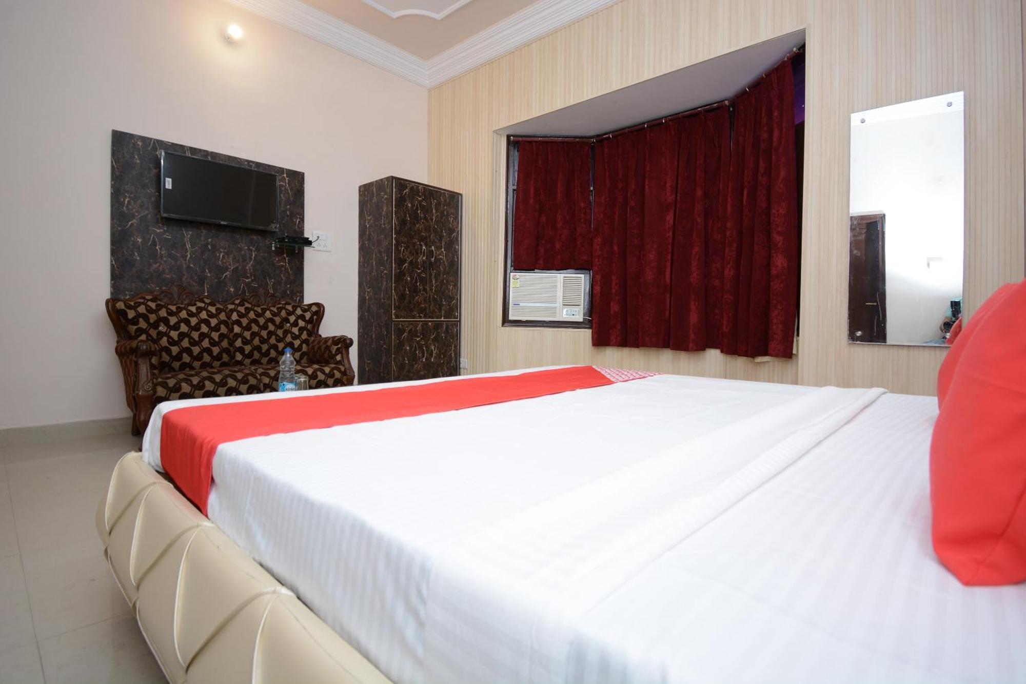 Hotel Asia Palace Pathānkot Extérieur photo