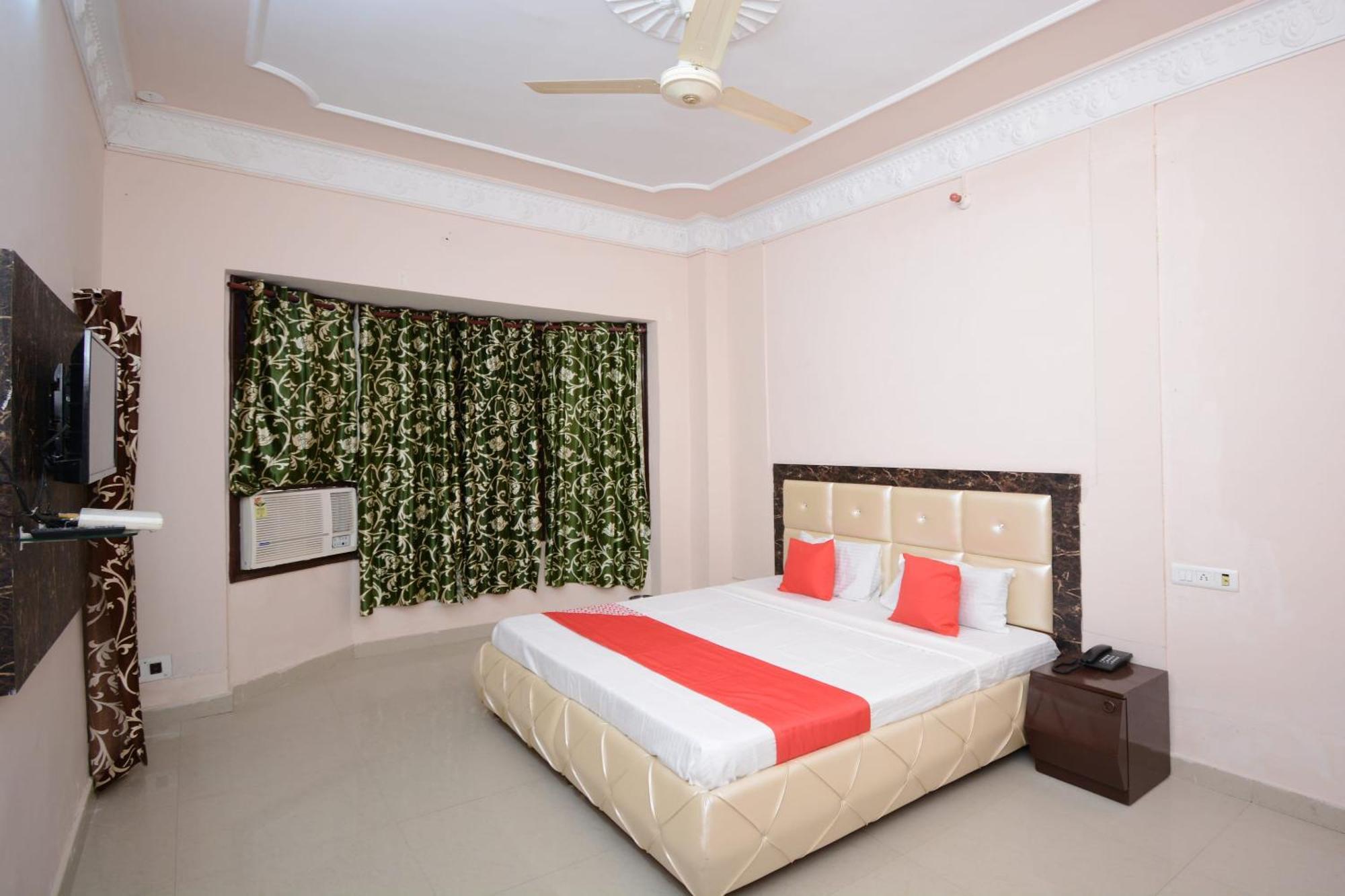 Hotel Asia Palace Pathānkot Extérieur photo
